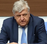 Манол Генов: Безсмислен вот на недоверие, само само се губи време